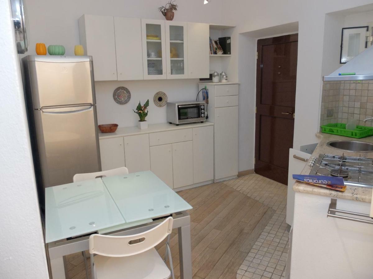 Little White House Daire Porto Santo Stefano  Dış mekan fotoğraf